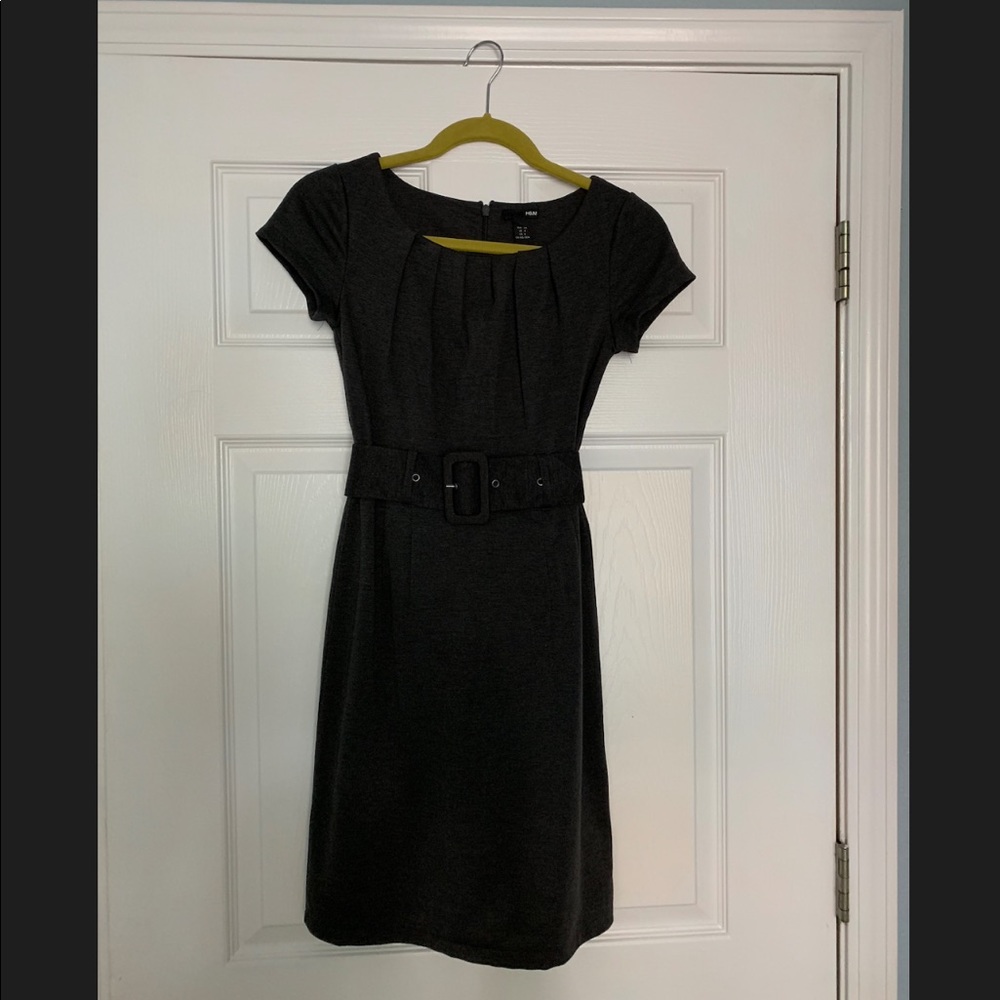 H&M Gray belted shift dress